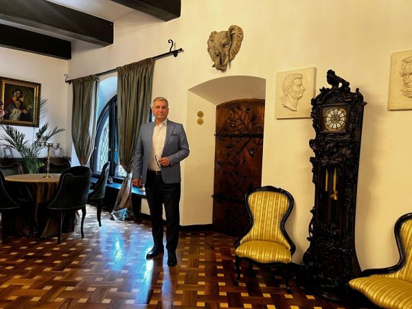 Sandu Staicu protejează patrimoniul istoric al României pentru viitor